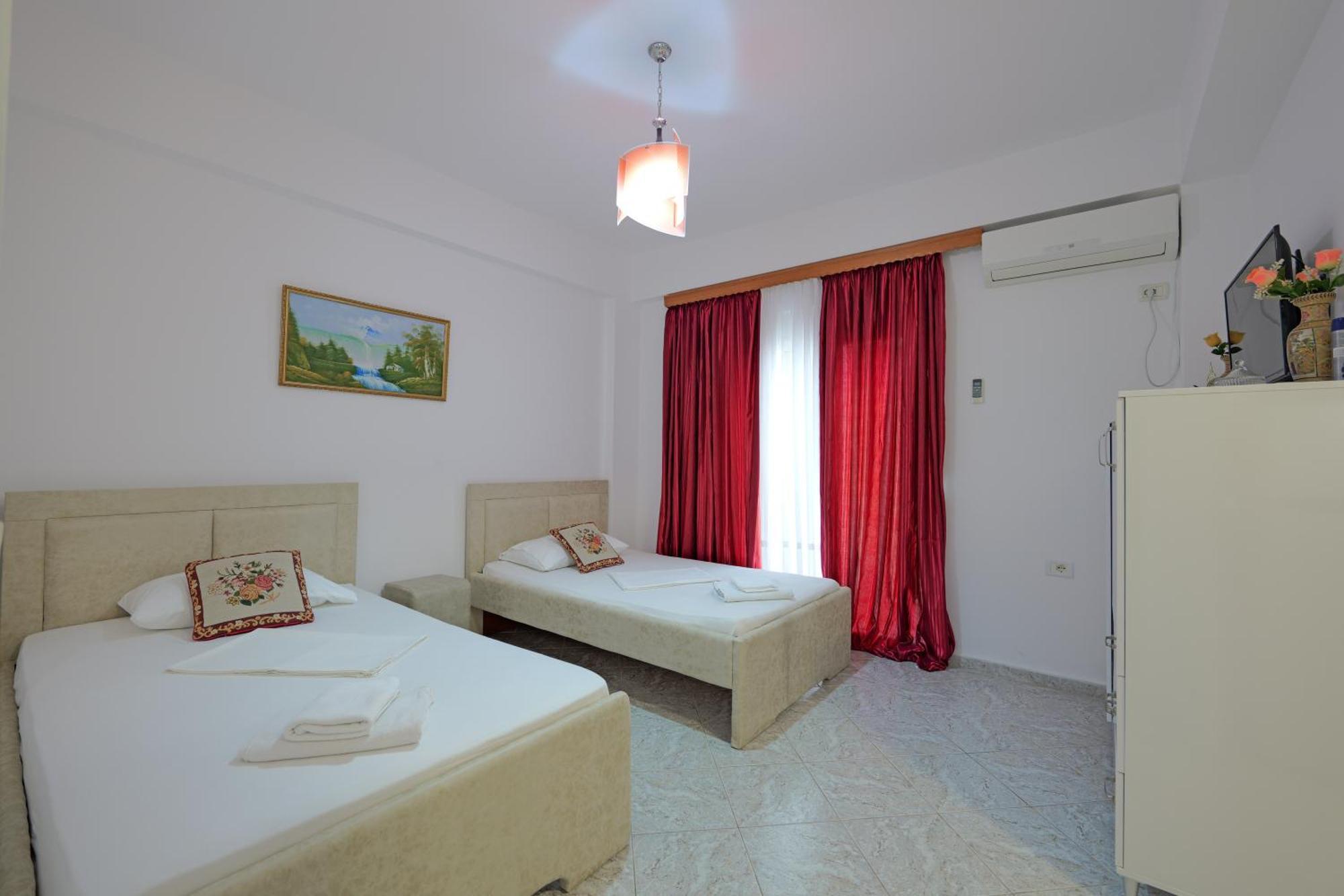 Vila Veli Brothers Sarandë Exteriör bild