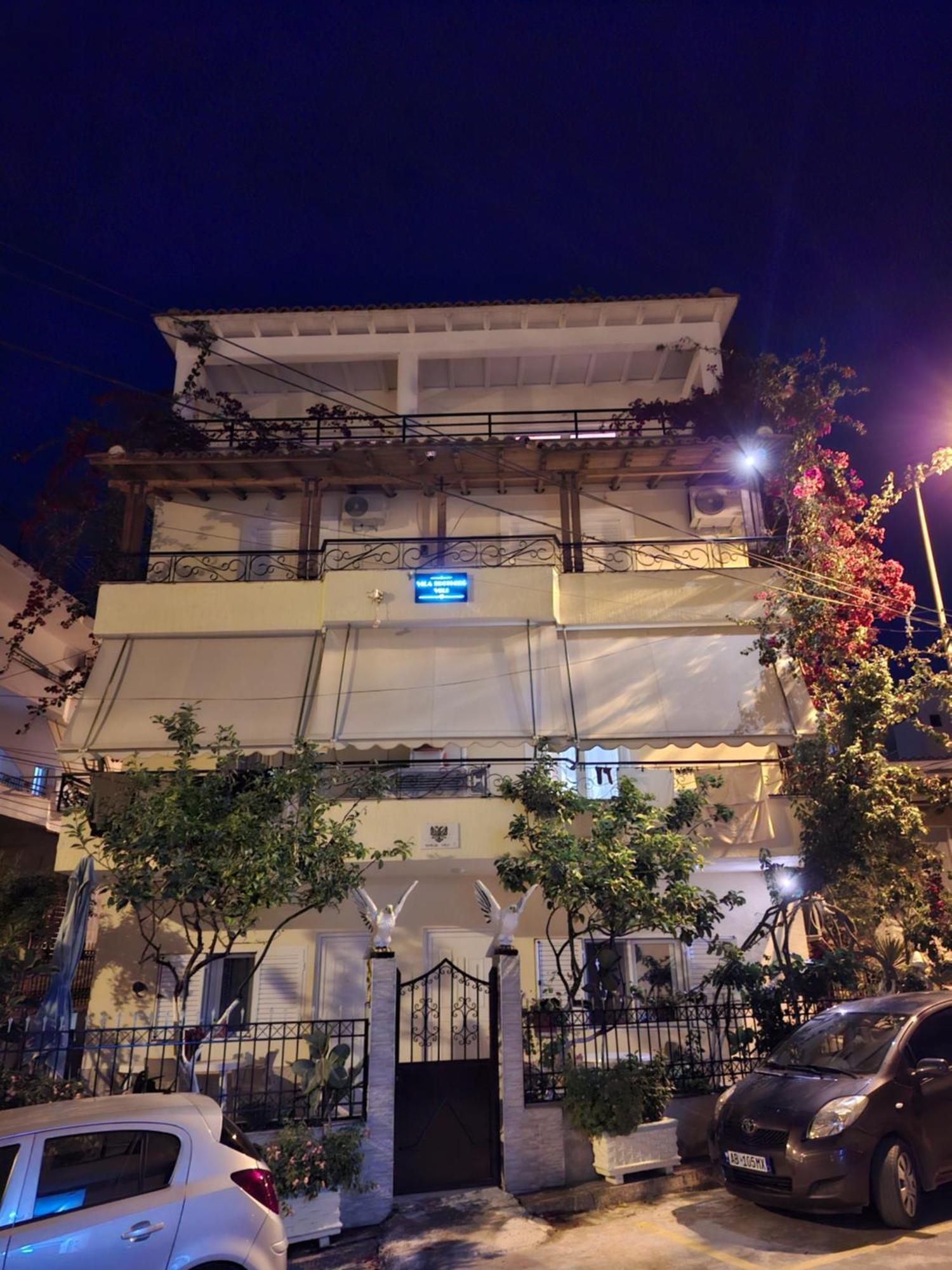 Vila Veli Brothers Sarandë Exteriör bild